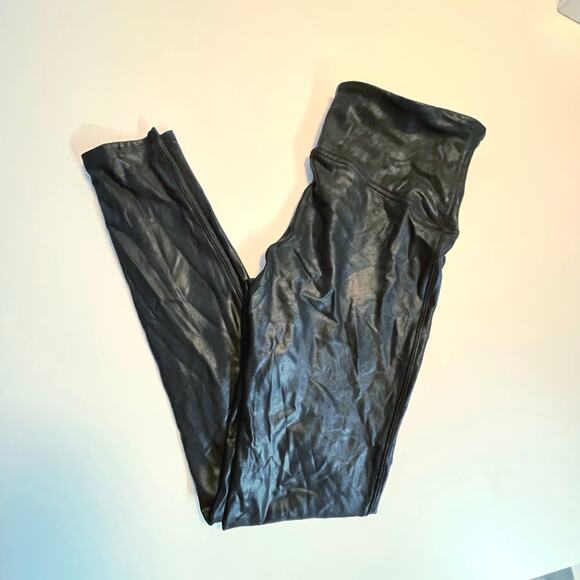 SPANX Leggings Size S Black Faux Leather - Picture 4 of 14
